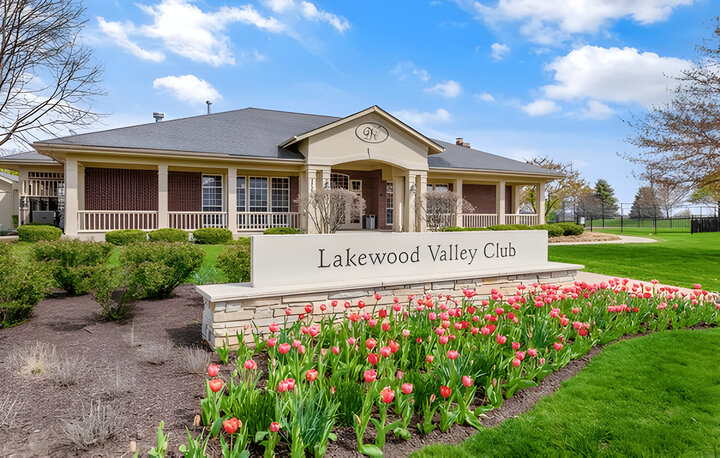 Aurora Illinois Lakewood Valley Subdivision and Clubhouse