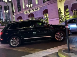 black luxury Lincoln mkt